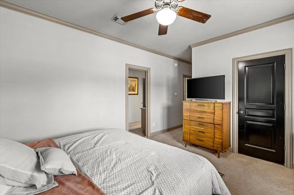 3039 Bayshore Drive Bacliff, TX 77518