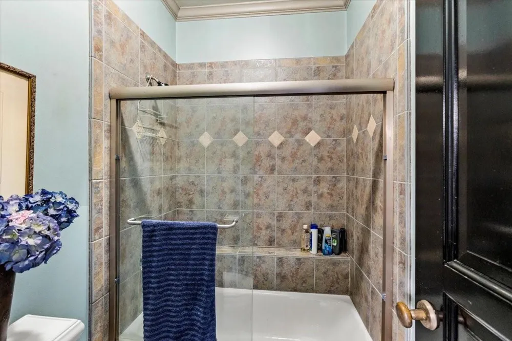 3039 Bayshore Drive Bacliff, TX 77518