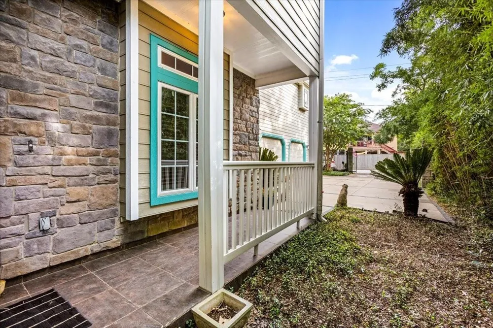 3039 Bayshore Drive Bacliff, TX 77518