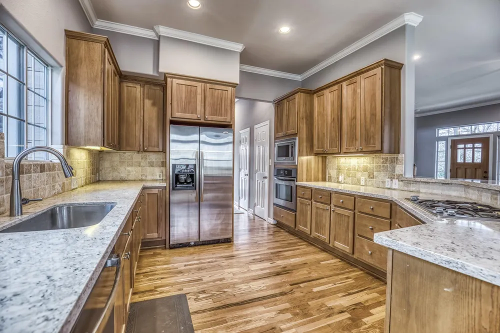 10822 Korthauer Bellville, TX 77418