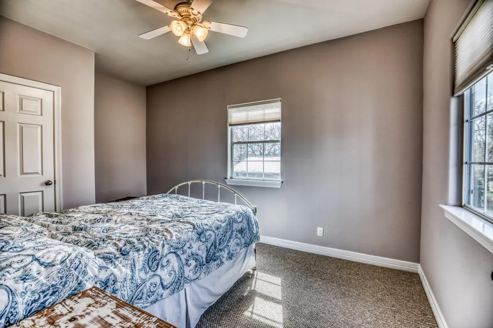 10822 Korthauer Bellville, TX 77418
