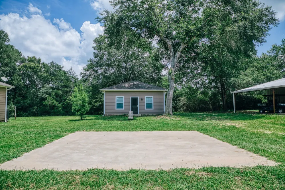 10822 Korthauer Bellville, TX 77418