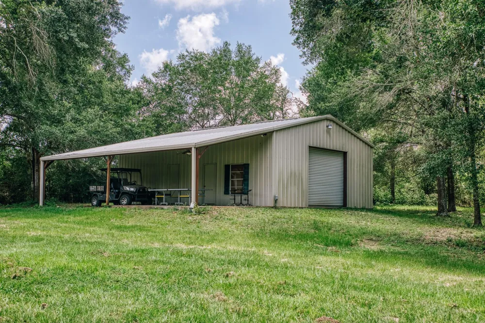 10822 Korthauer Bellville, TX 77418