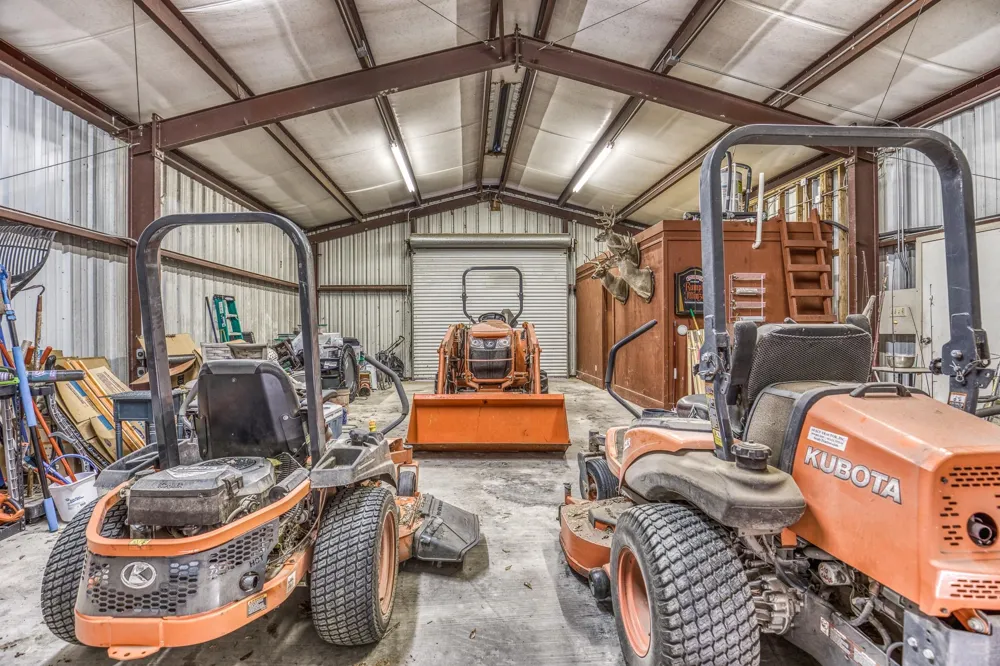 10822 Korthauer Bellville, TX 77418