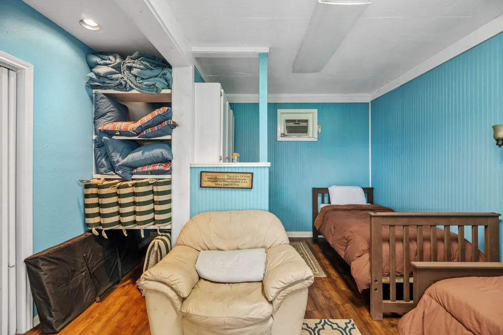 1402 Van Buren Port O Connor, TX 77982