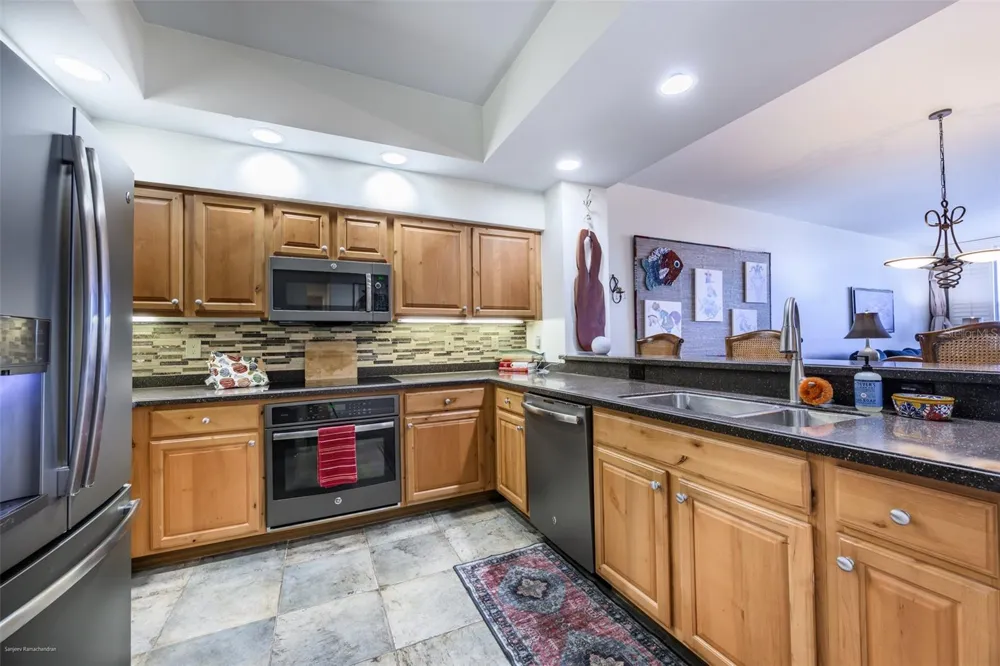 3313 SUNSET KEY CIRCLE #104 Punta Gorda, FL 33955