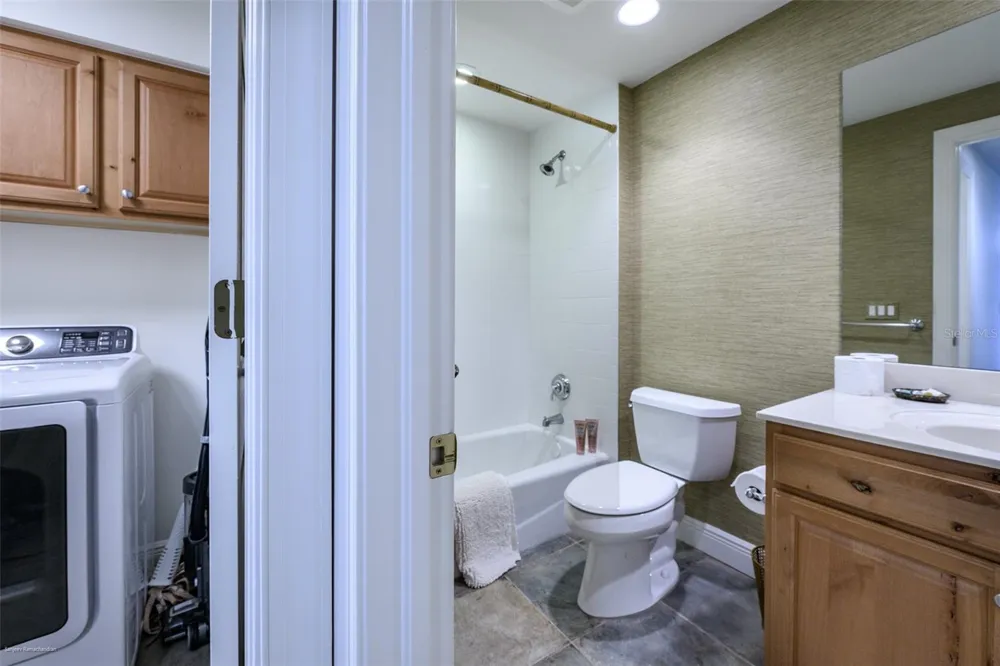 3313 SUNSET KEY CIRCLE #104 Punta Gorda, FL 33955