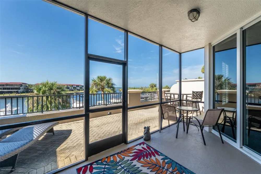3313 SUNSET KEY CIRCLE #104 Punta Gorda, FL 33955