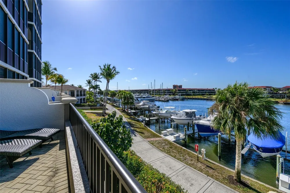 3313 SUNSET KEY CIRCLE #104 Punta Gorda, FL 33955
