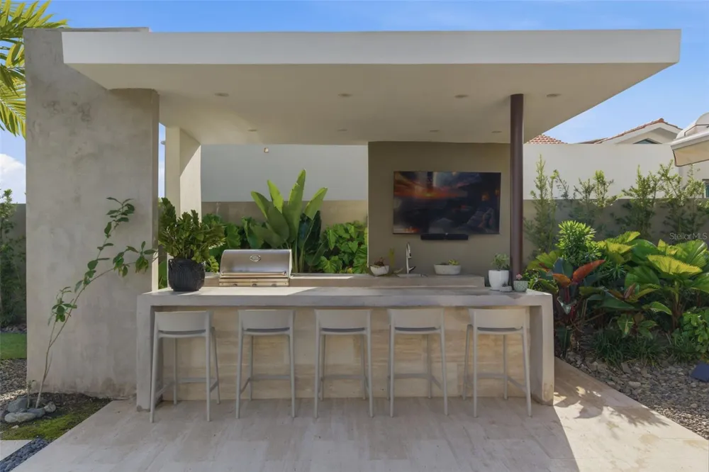 934 ISLA NORTE Dorado, PR 00646