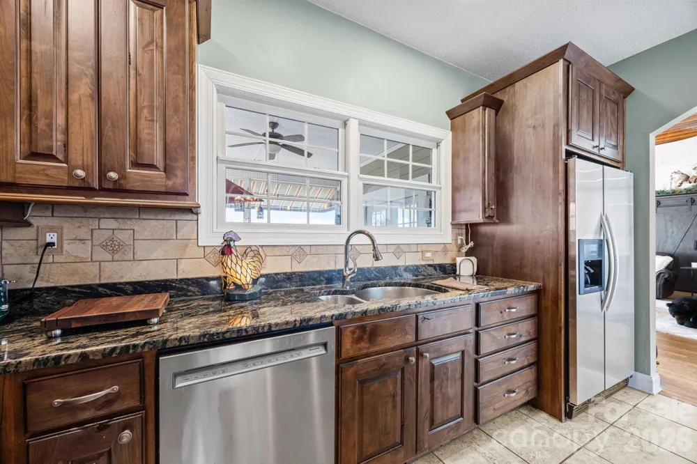 410 Lamp Post Drive Zirconia, NC 28790