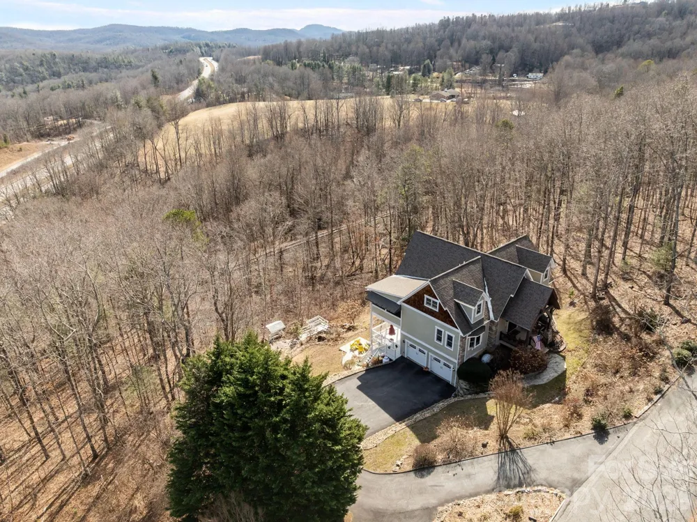 410 Lamp Post Drive Zirconia, NC 28790
