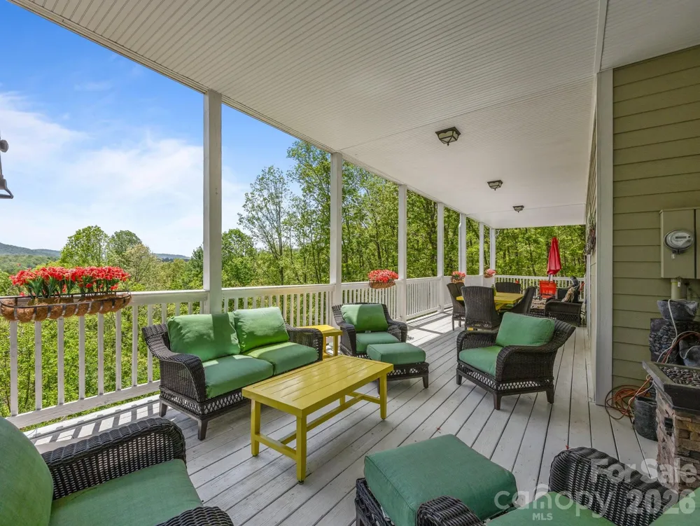410 Lamp Post Drive Zirconia, NC 28790