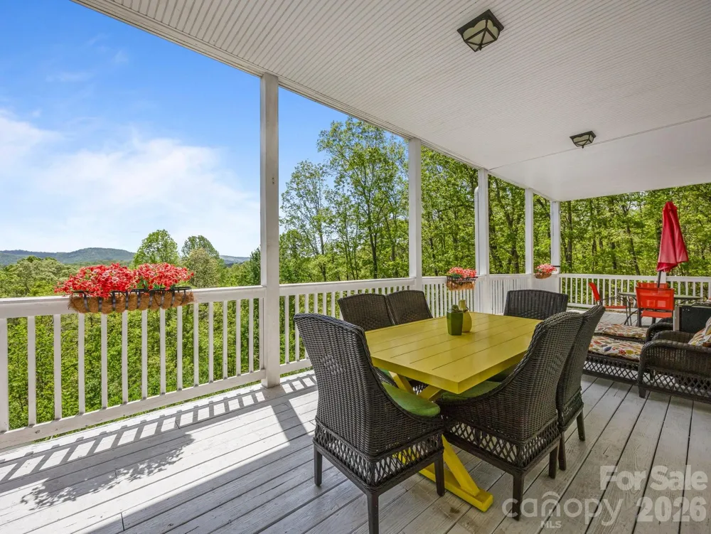 410 Lamp Post Drive Zirconia, NC 28790