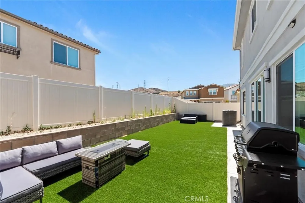 20911 Jennings Way Newhall, CA 91321