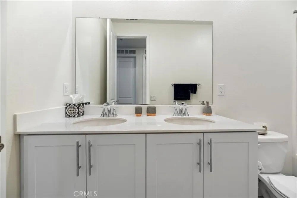 20911 Jennings Way Newhall, CA 91321