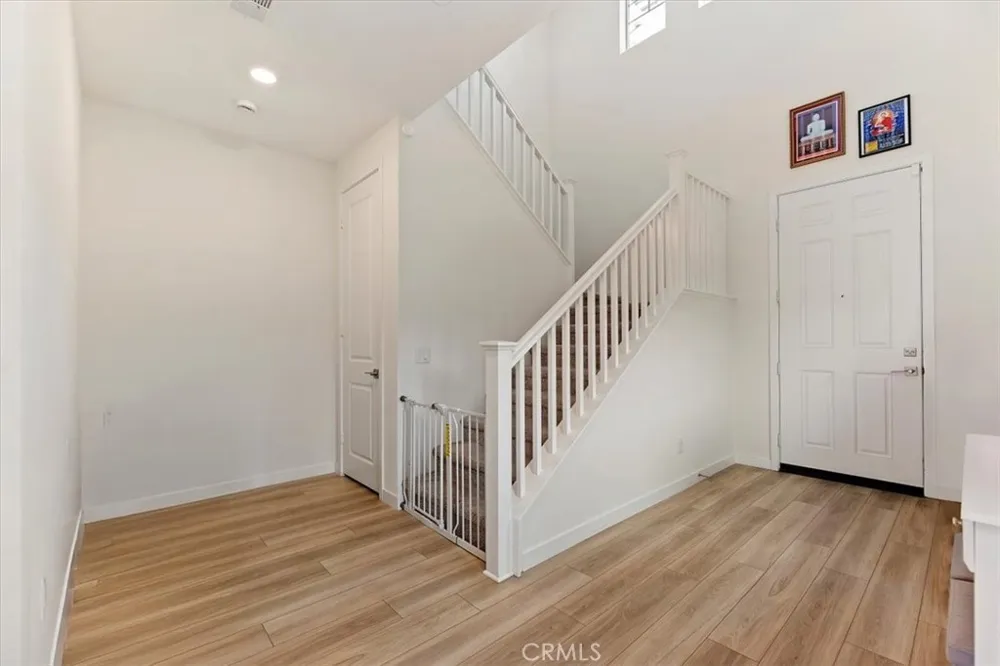 20911 Jennings Way Newhall, CA 91321