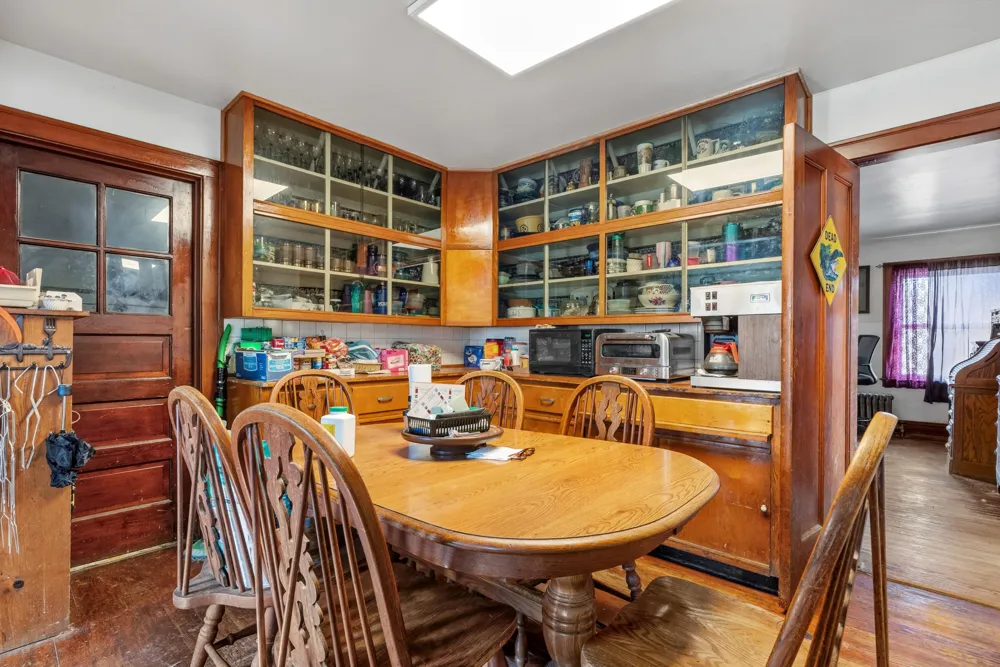35553 M 43 Paw Paw, MI 49079