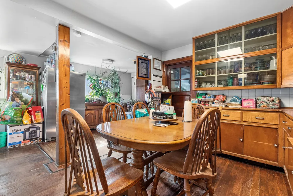 35553 M 43 Paw Paw, MI 49079
