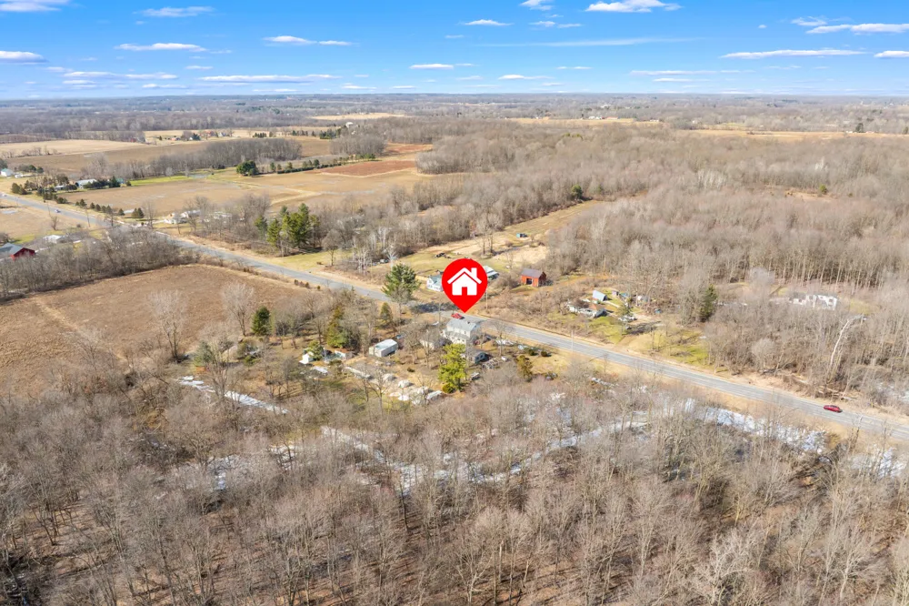 35553 M 43 Paw Paw, MI 49079