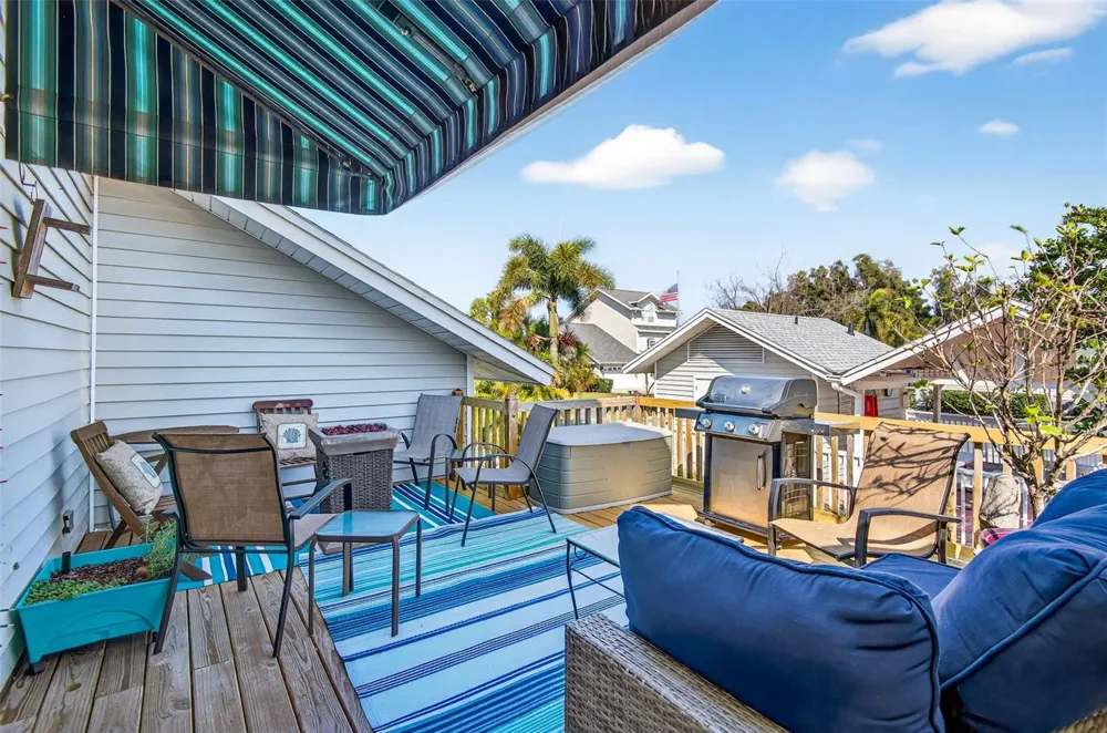 11722 CURRIE LANE #F2 Largo, FL 33774