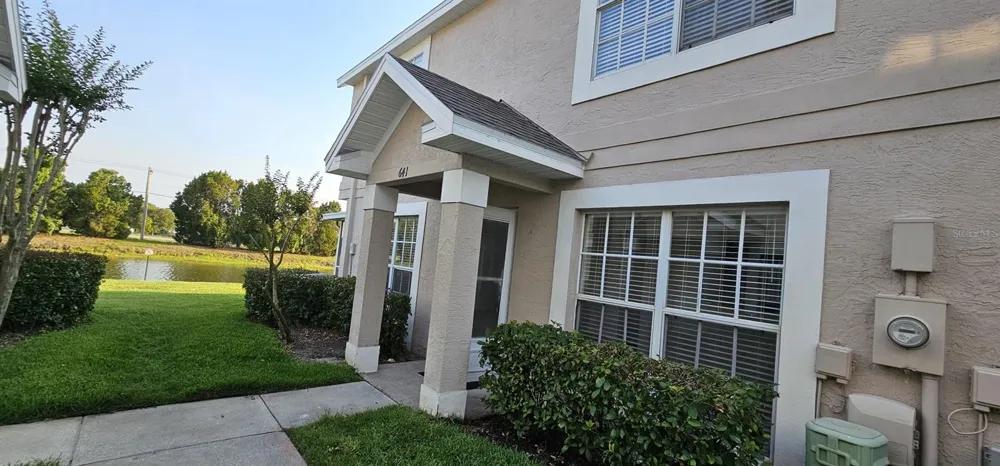 641 KENSINGTON LAKE CIRCLE Brandon, FL 33511