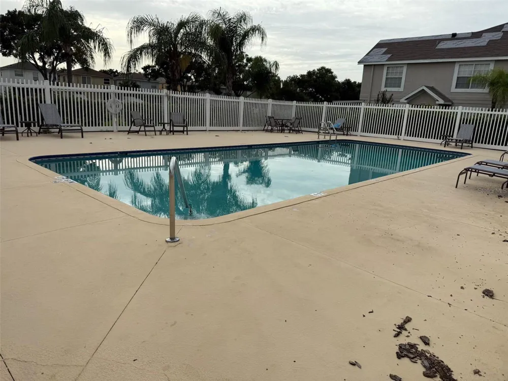 641 KENSINGTON LAKE CIRCLE Brandon, FL 33511