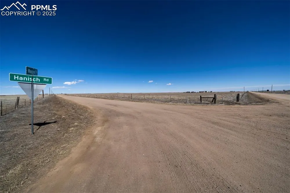 35800 Hanisch Road Calhan, CO 80808