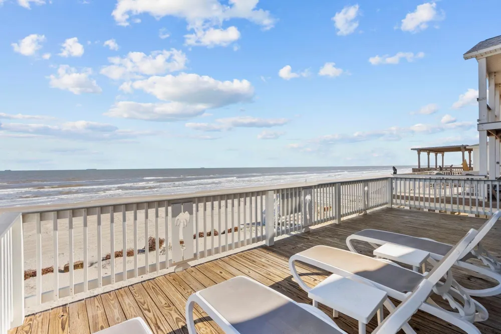 103 W Palm Street Surfside Beach, TX 77541