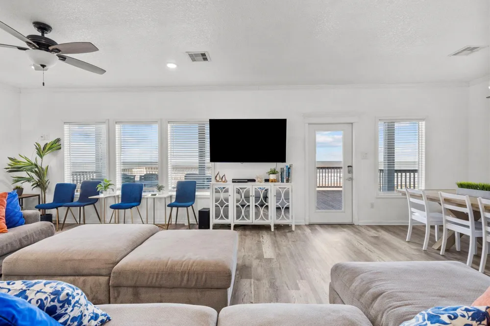 103 W Palm Street Surfside Beach, TX 77541