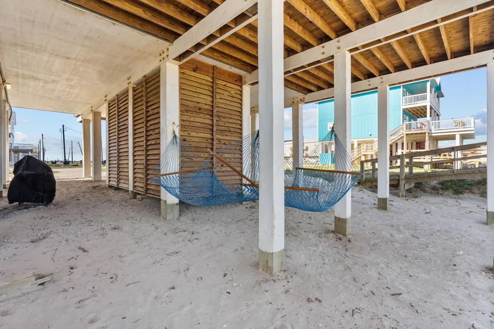 103 W Palm Street Surfside Beach, TX 77541