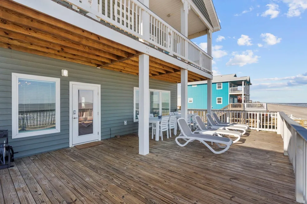 103 W Palm Street Surfside Beach, TX 77541