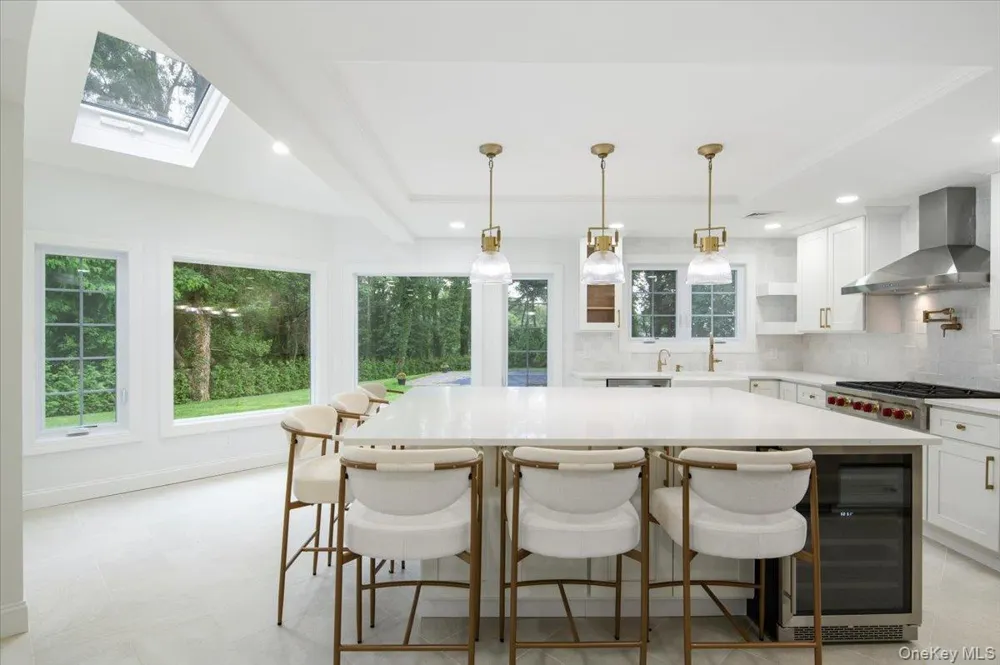 22 Peppermill Lane Dix Hills, NY 11746