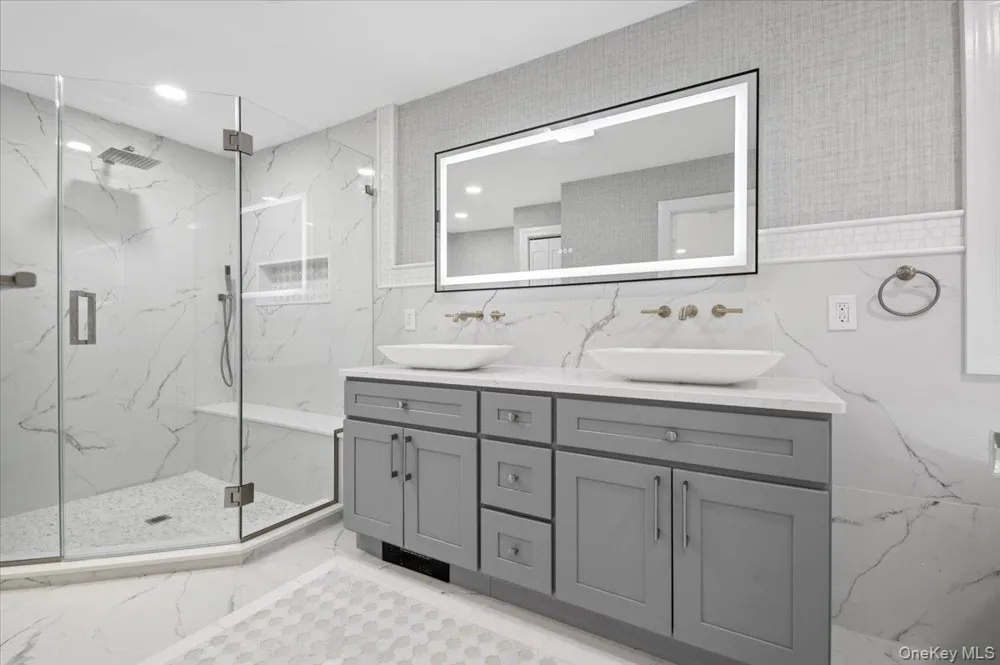 22 Peppermill Lane Dix Hills, NY 11746