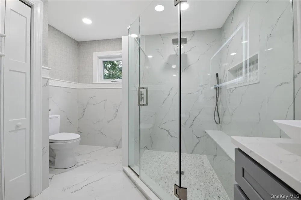 22 Peppermill Lane Dix Hills, NY 11746