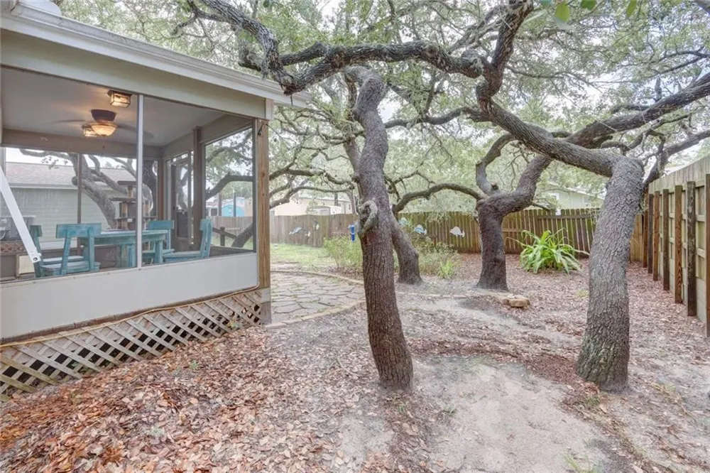 1141 N. Fulton Beach Rd #12 Fulton, TX 78358
