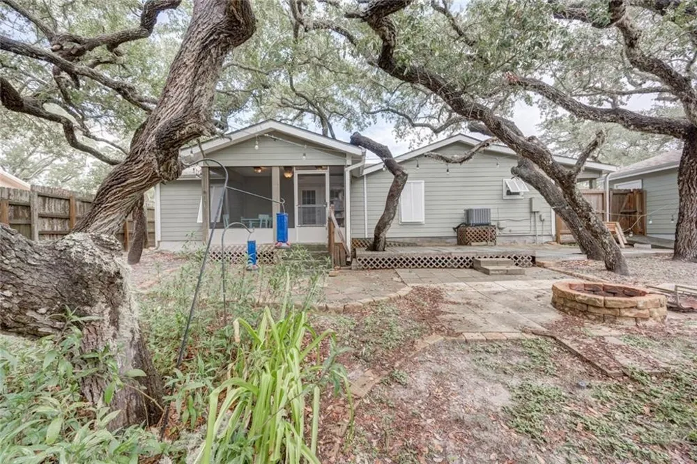 1141 N. Fulton Beach Rd #12 Fulton, TX 78358