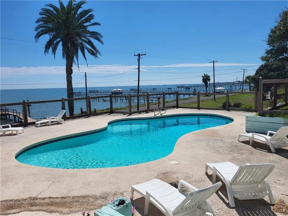 1141 N. Fulton Beach Rd #12 Fulton, TX 78358