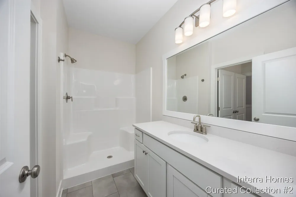 2835 W Cobblestone Court SE #15 Kentwood City, MI 49512