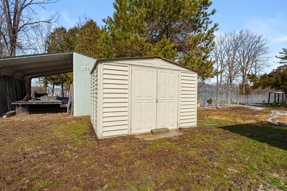 35553 M 43 Waverly Township, MI 49079