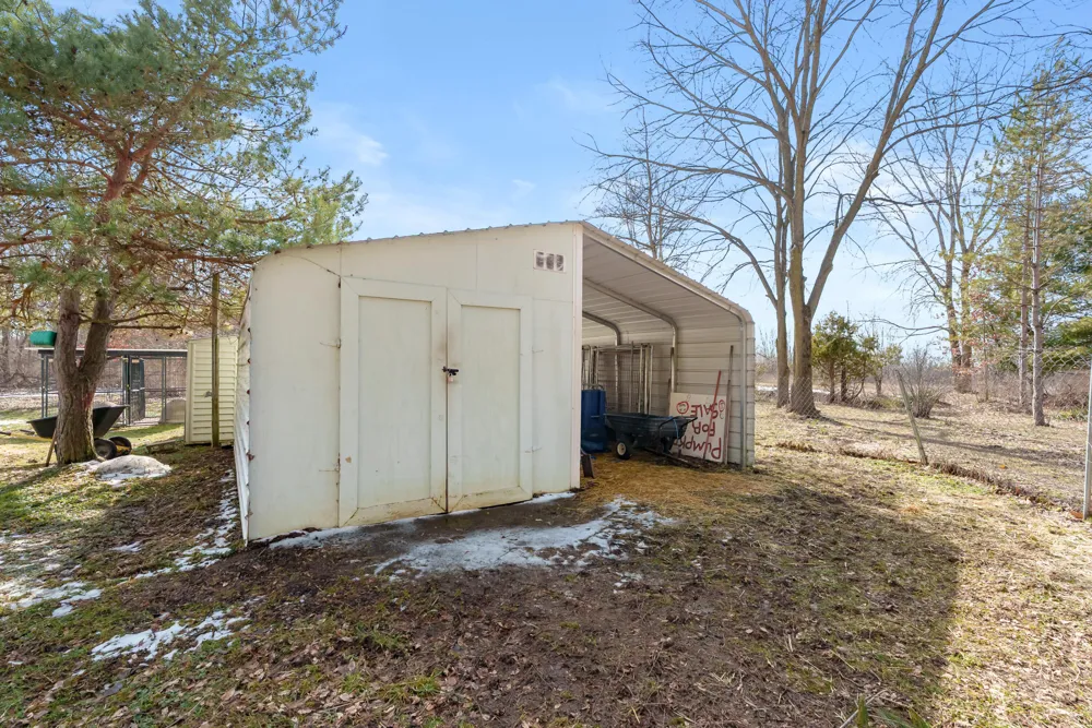 35553 M 43 Waverly Township, MI 49079