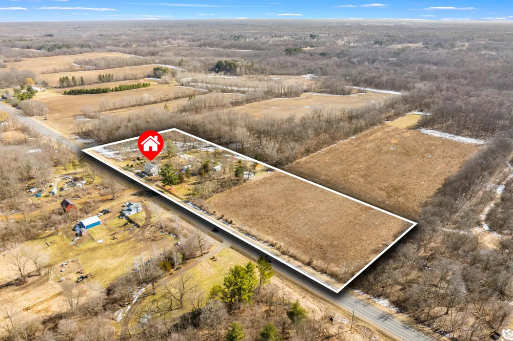 35553 M 43 Waverly Township, MI 49079
