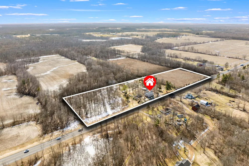 35553 M 43 Waverly Township, MI 49079