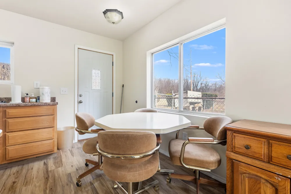 35553 M 43 Waverly Township, MI 49079