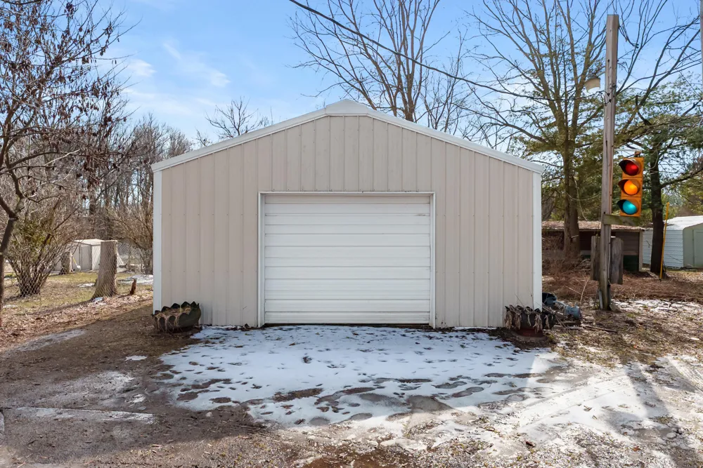 35553 M 43 Waverly Township, MI 49079