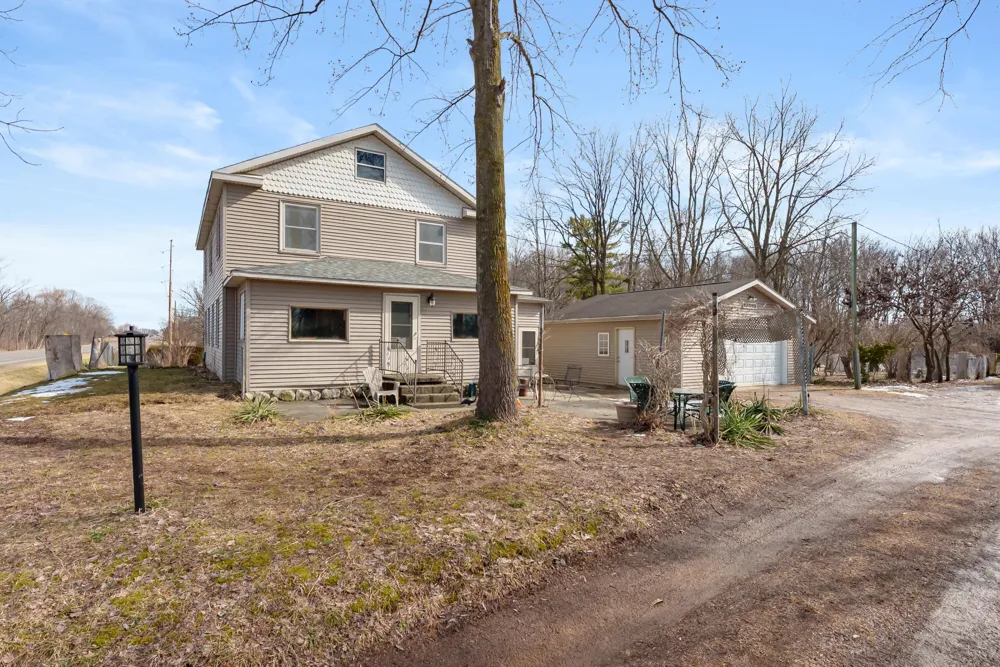 35553 M 43 Waverly Township, MI 49079