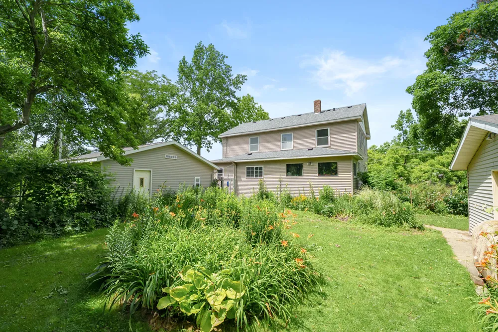 35553 M 43 Waverly Township, MI 49079