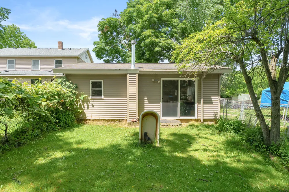 35553 M 43 Waverly Township, MI 49079