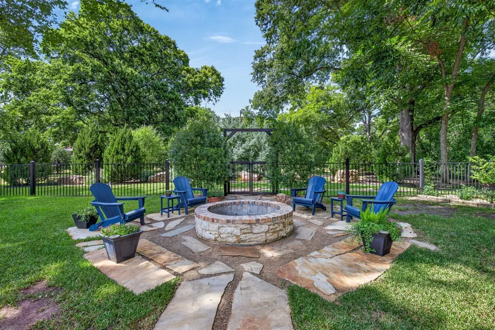 106 Pond Trail Kemp, TX 75143