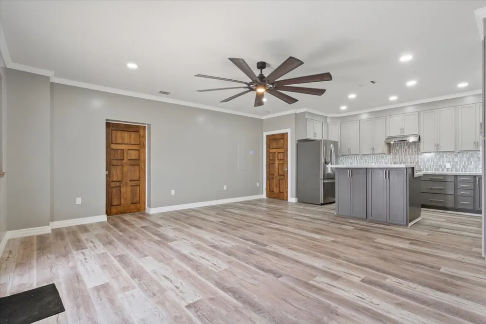 202 Avenue D Clifton, TX 76634